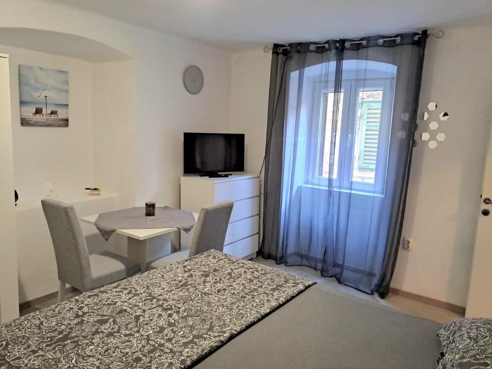 Studio Apartment Lola Kaštela エクステリア 写真